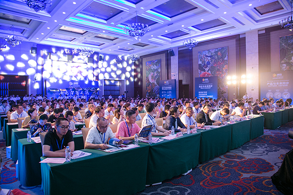 太陽(yáng)能路燈，太陽(yáng)能路燈廠(chǎng)家，太陽(yáng)能路燈價(jià)格